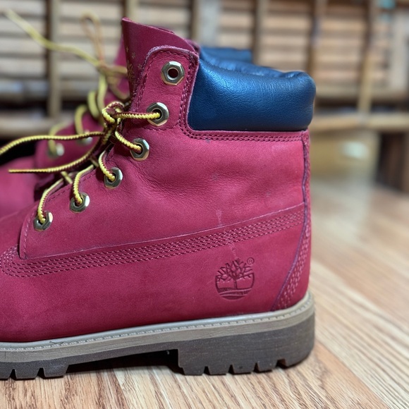Red Timberland Boots size 6 Leather Premium 6-Inch Lace-Up Waterproof Boot - Picture 2 of 13